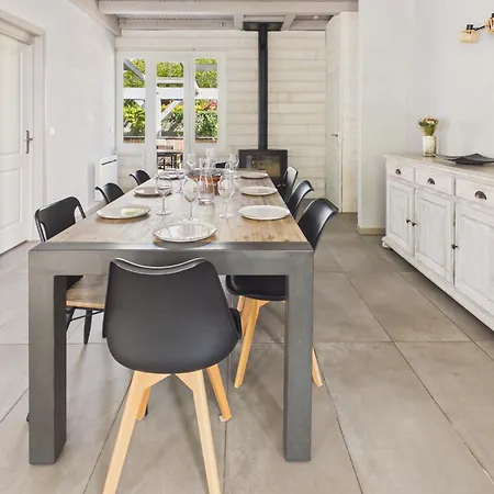 Holiday home 250m Du Bassin, Maison 6 Adultes 2 Enfants Andernos-les-Bains